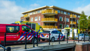 Man uit water gered aan de Blink in Uithuizen en in kritieke toestand naar ziekenhuis gebracht