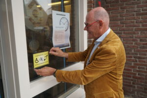 Bibliotheek Sneek ontvangt Toegankelijkheidsaward