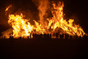 Grootste paasbult van Nederland alsnog in vlammen opgegaan