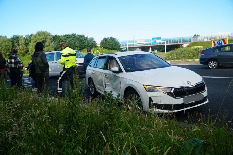 Forse schade bij ongeval op Oranje Nassaulaan in Heerenveen